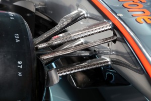 McLaren MP4-28 Pull-rod suspension